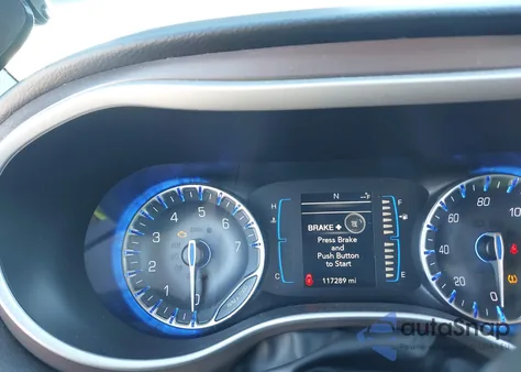 2017 Chrysler Pacifica Touring-L из США, поврежденный, VIN 2C4RC1BG2HR810004